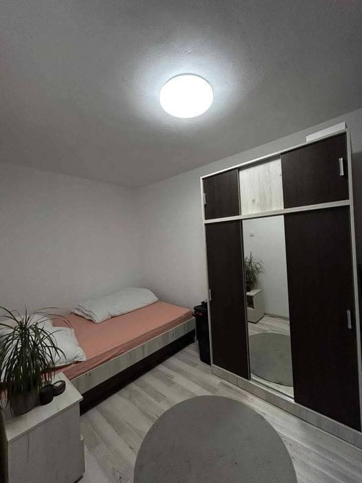 Apartament de închiriat