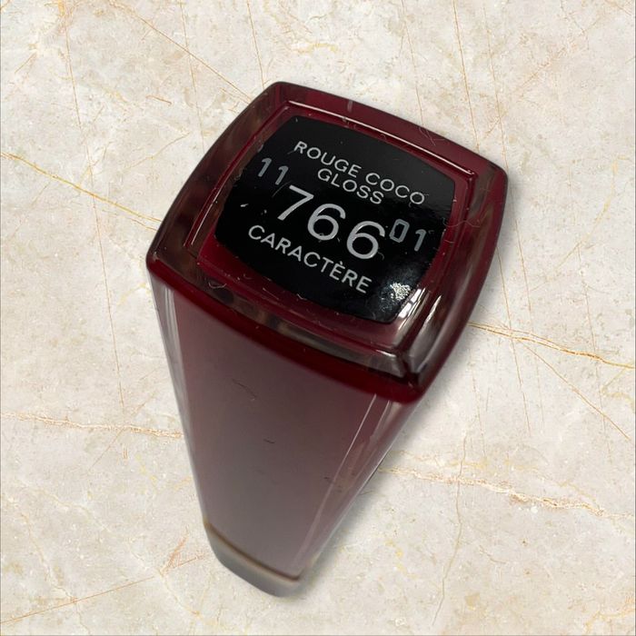 Chanel Rouge Coco Gloss Moisturizing Течно червило