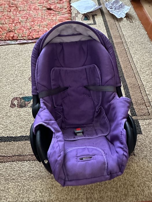 Продам 2 детских автокресла