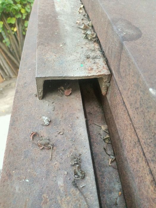 Продам швеллер ферма на новес