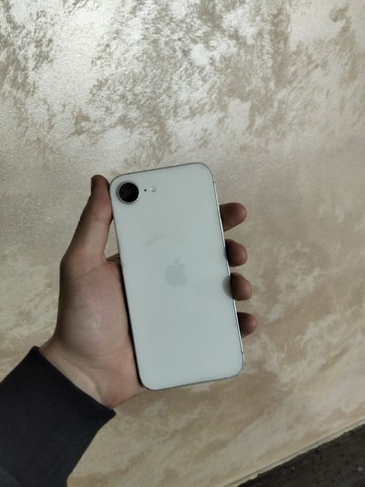 Iphone 16 e impecabil 99%