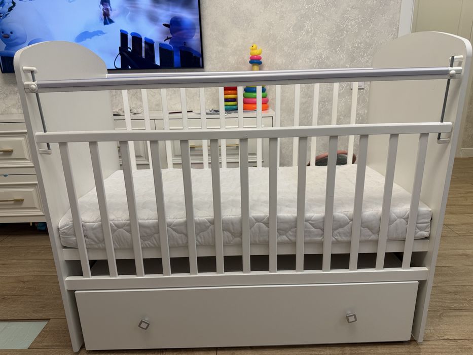 Детская кроватка