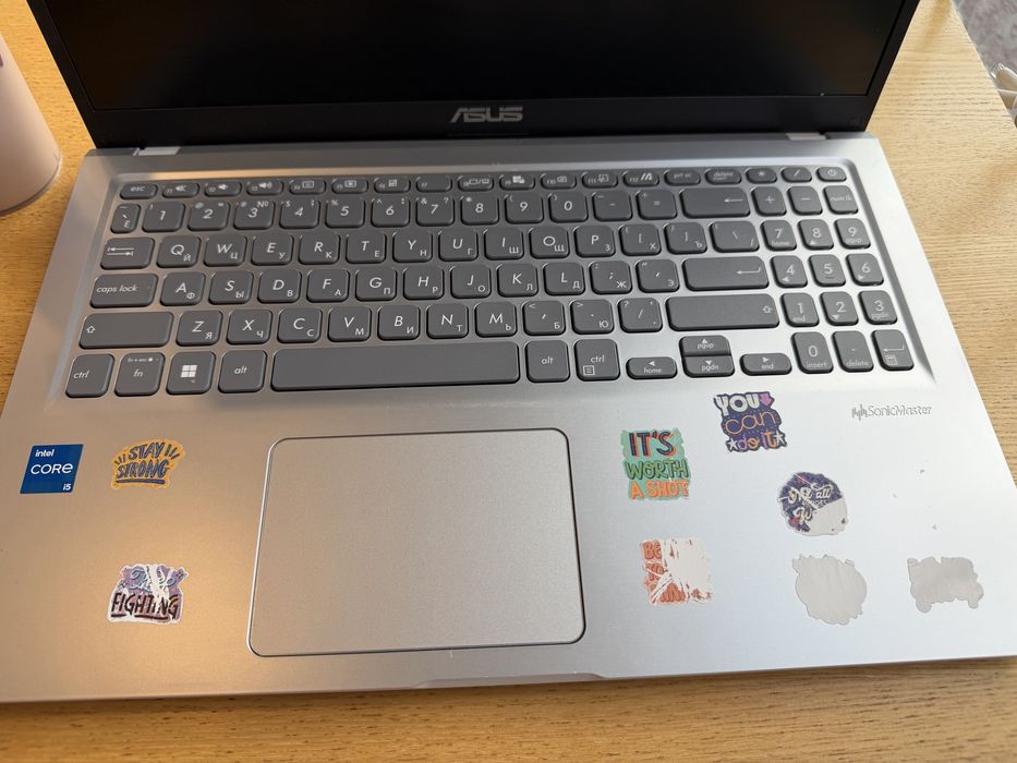 ASUS VivoBook 15 — продаю