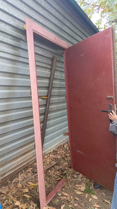 дверь наружный металлический