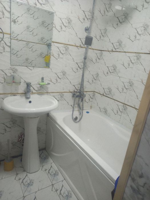 Чилонзор 4 квартал 3 ком квартира аренда