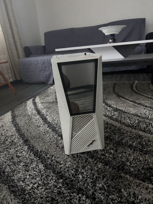 Vand/schimb pc gaming