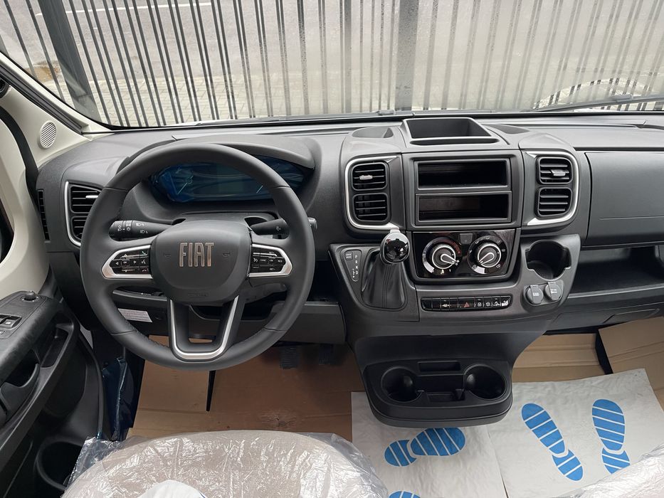 Autorulotă/ CamperVan/ nouă/ premium/ Lmc Innovan 600/ cutie automată