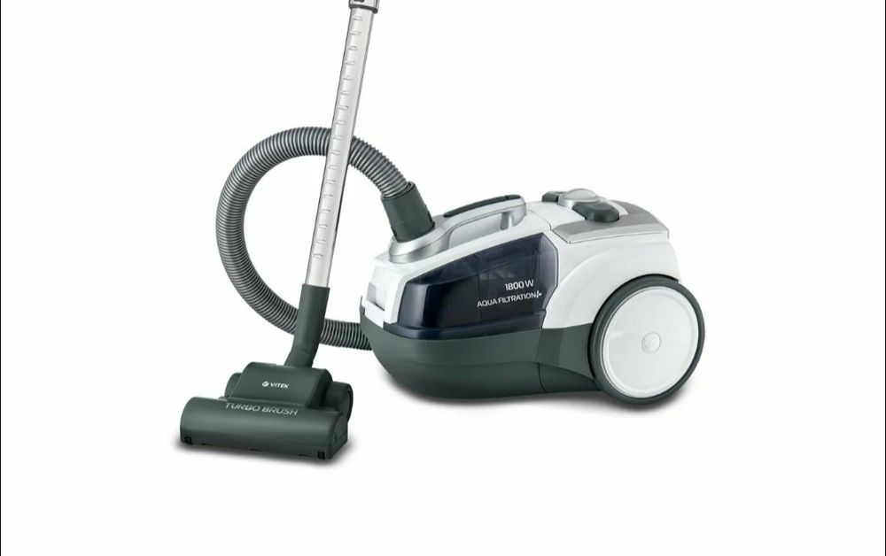 Продам пылесос Vitek vt-1833 с Аква фильтром