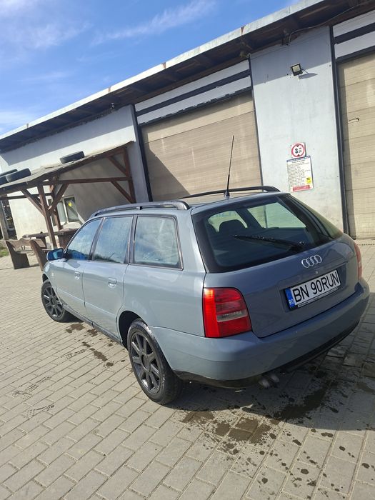 AUDI A4 2001 — imagine 2