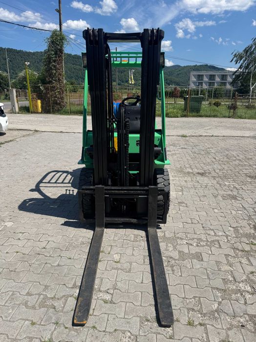 Motostivuitor Mitsubishi 2t GPL