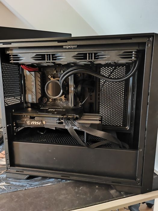 гейминг компютър 3070 Ryzen 5 5600XT