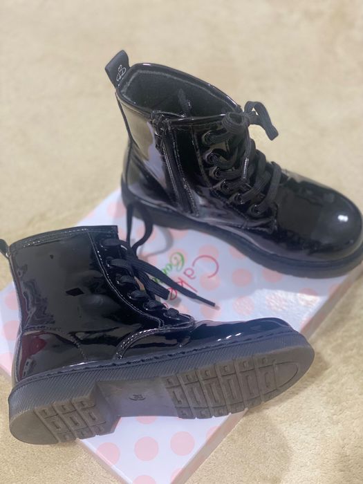 Детски боти от лак