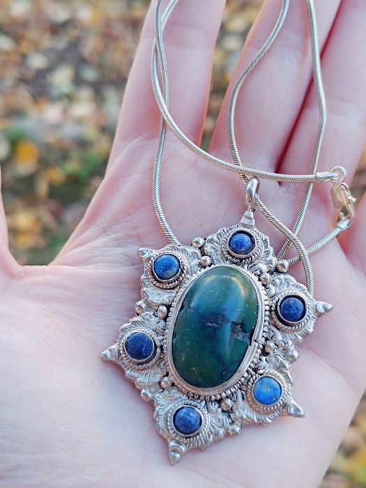 Vechi lant/colier, pandantiv tribal cu lapis lazuli si jad nefrit, JaA