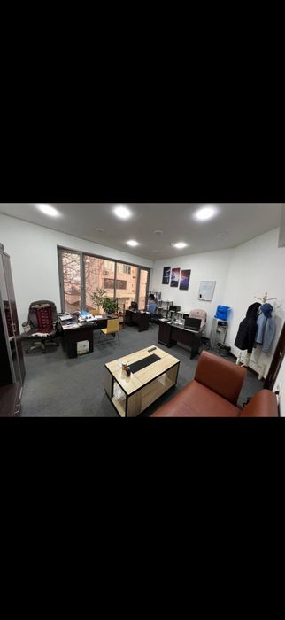 Под Офис 30м2 без мебели ул,Нукус Недолеко от Мирабад Авеню Глинка