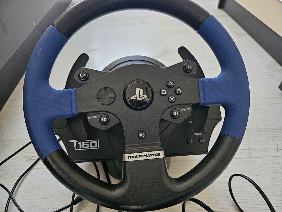 Волан с педали thrustmaster t150