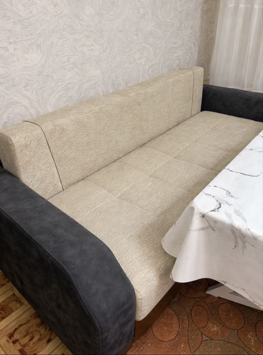 Срочно продам диван