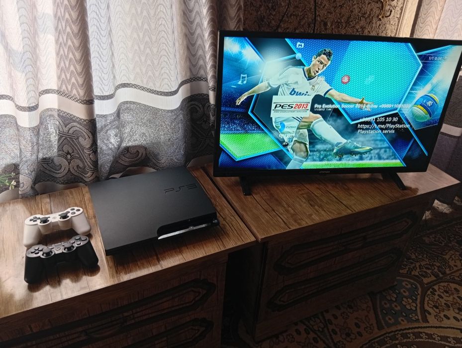 PlayStation 3  (250 GB)