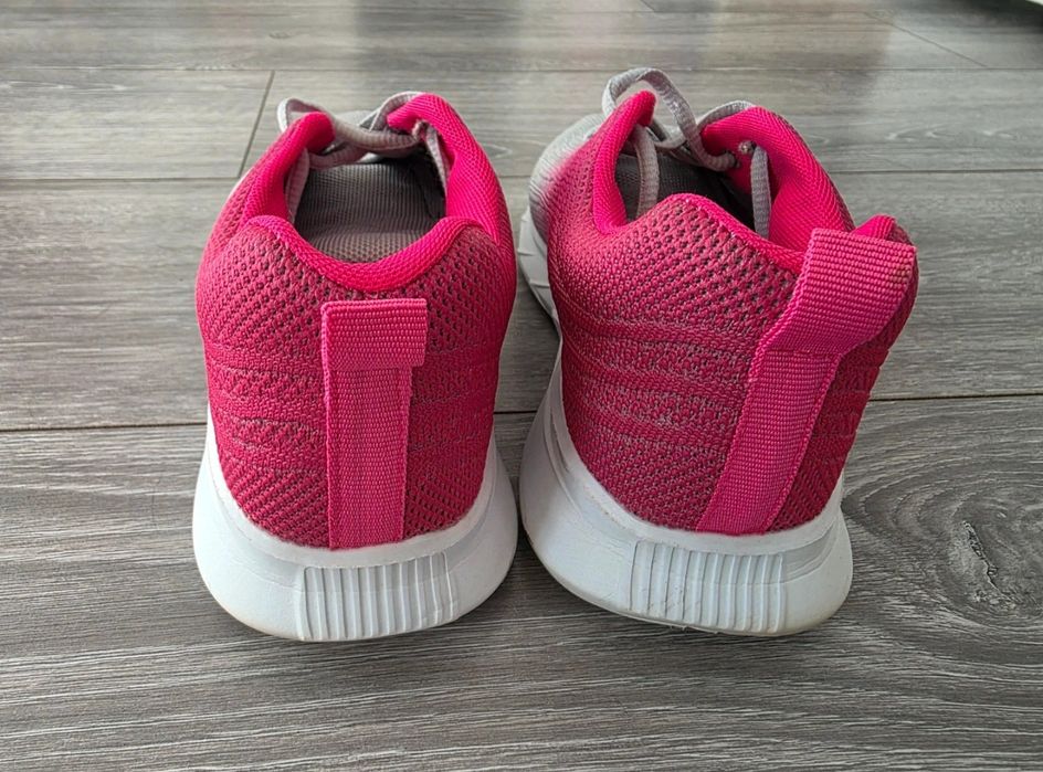 Adidasi sport panza