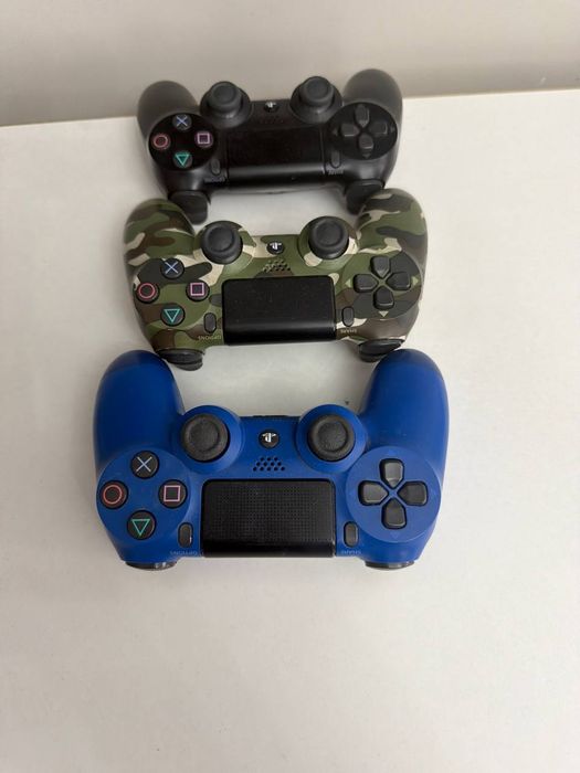 Ps4 slim в идеальном состояний