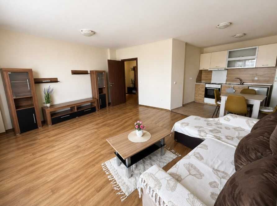 Дава се под наем Двустаен апартамент в София, Витоша - 80 кв.м за 697.17 € - Снимка #1