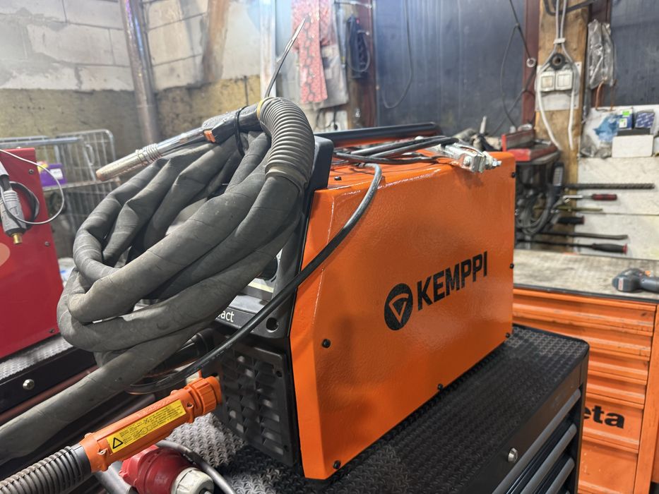 Kemppi mig 250 amperi.