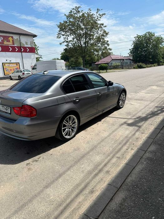 BMW 3 Series 2011 — imagine 2