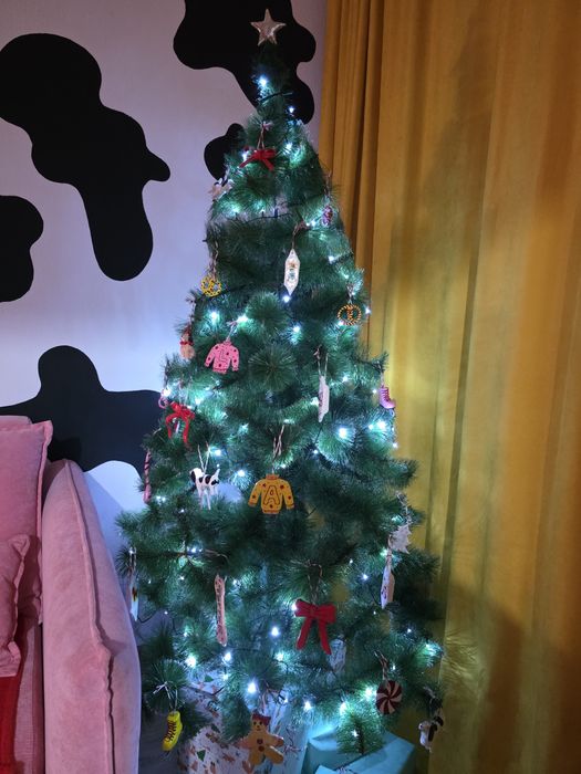 Продам елку 170см