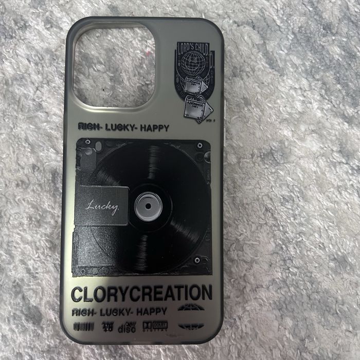 Чехлы на разные айфон телефоны