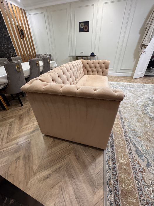 Диван Chesterfield