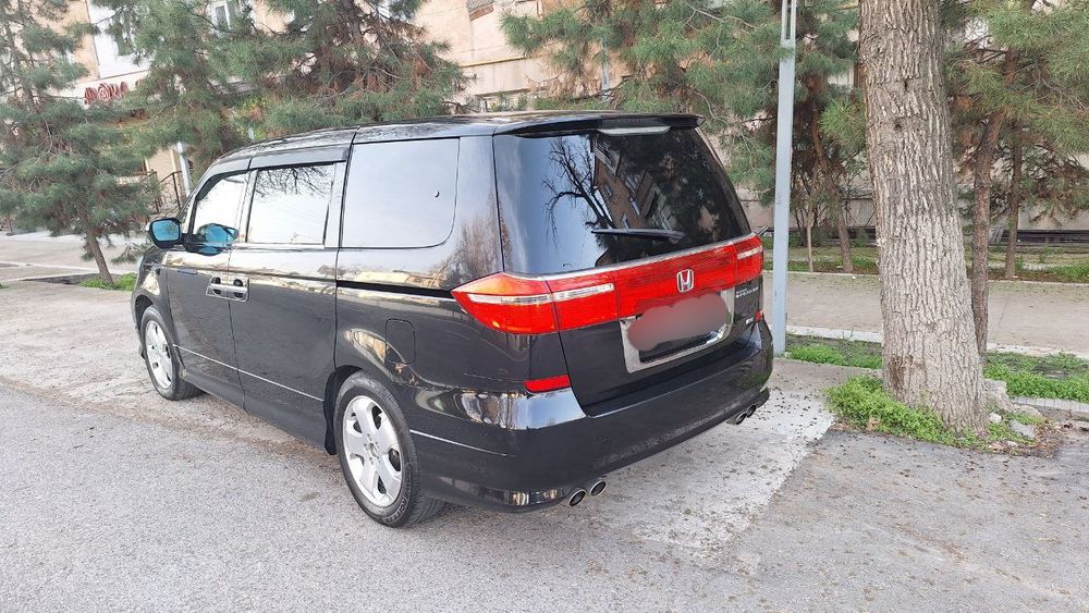 Honda elysion sotiladi