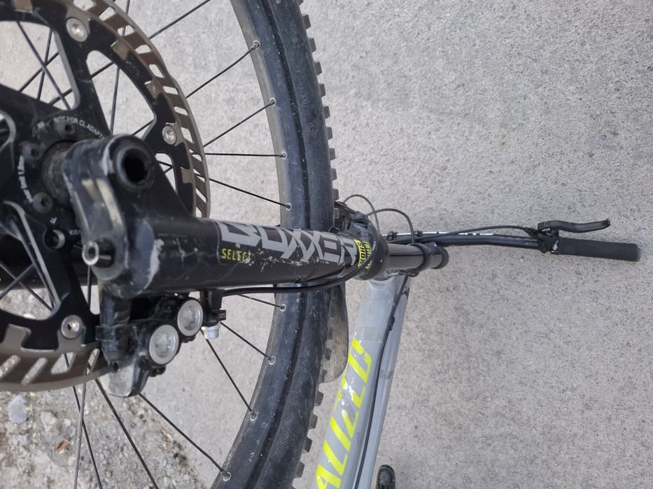 Продавам rock shox boxxer select