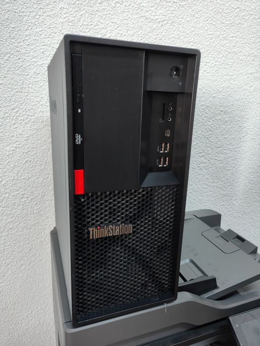 Lenovo Thinkstation i7 9700K 16GB DDR4 statie calculator editare foto video multitasking aplicatii tehnice