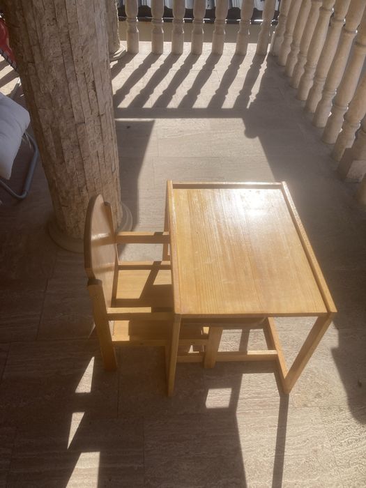 Vand scaunel cu masuta pentru copii