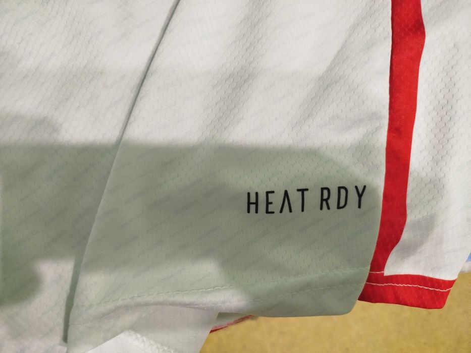 Тениска FC BAYERN Munchen - втора употреба