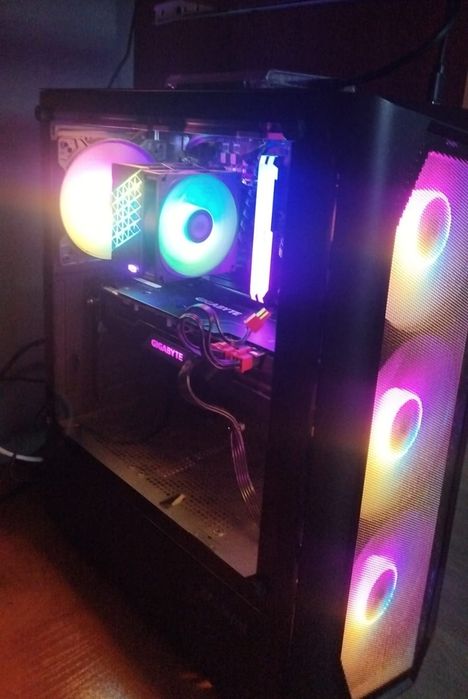 I5 12400, 16Gb DDR4, SSD 250Gb, HDD 1Tb, RX5700XT, 550W Zalman N4