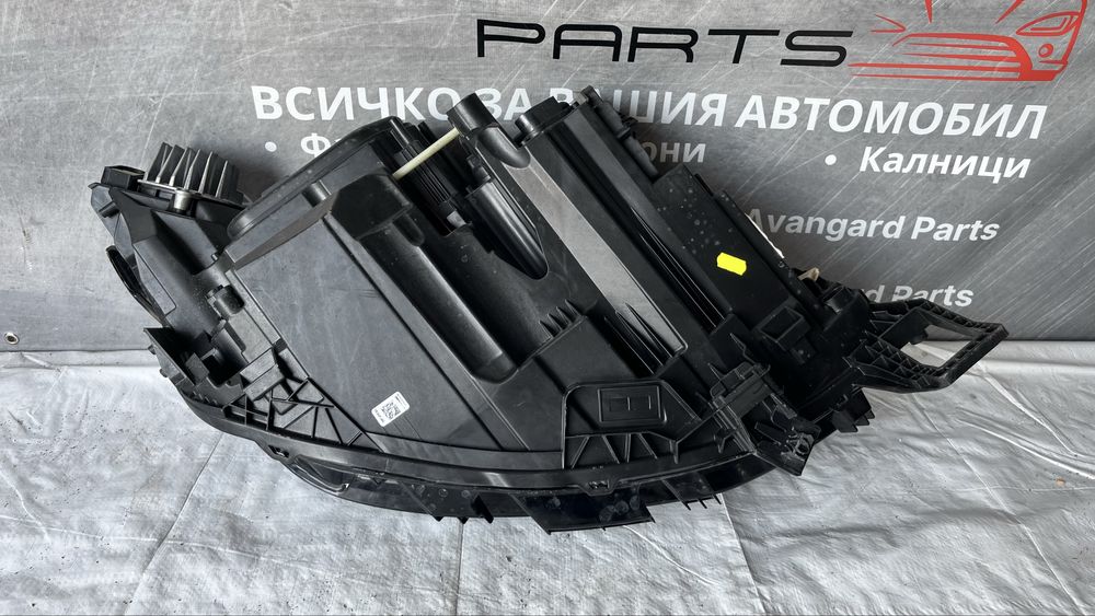 Ляв фар VW ID.7.