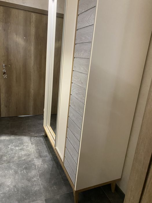 Портманто с огледало