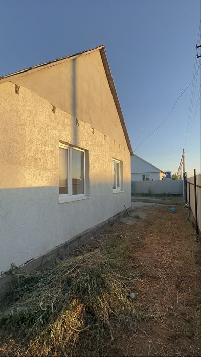 Продам дом в строительном