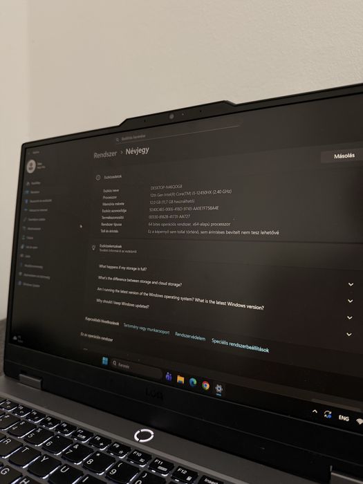 Lenovo Laptop LOQ 15IAX9