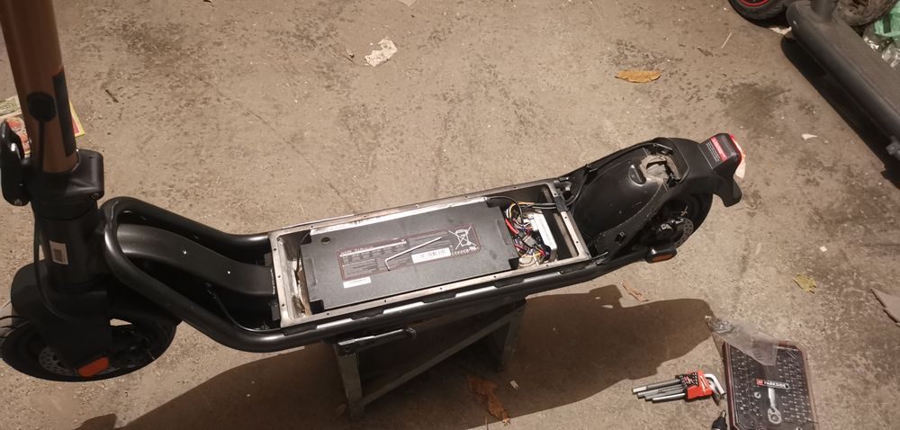 Сервиз за електрически тротинетки ремонт и подръжка