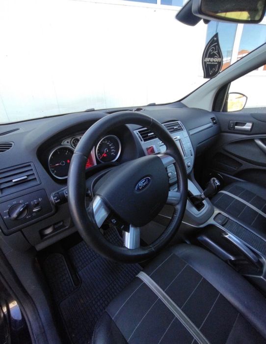 Ford Kuga - 4x4 automat 2011 full