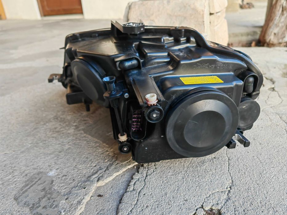 Фар Audi A3 8P Bi-Xenon LED десен / Фар Ауди А3 8П Ксенон НОВ