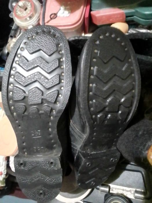 Сапоги кирзовые .ботинки