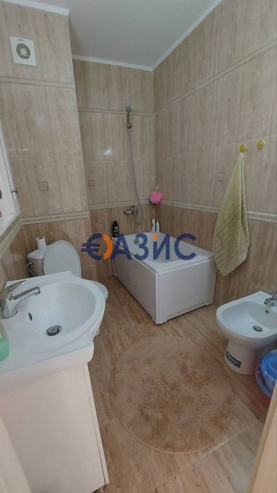 Тристаен апартамент в комплекс Golden Sea View, 96 кв.м., Поморие,