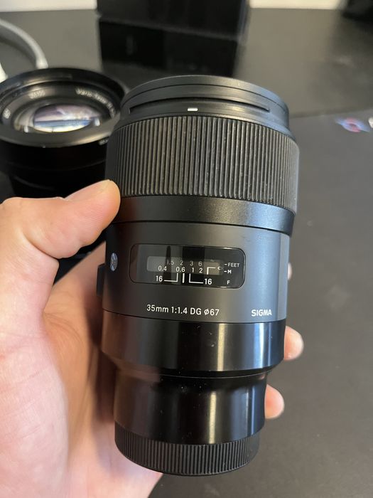 Sigma 35mm f1.4, Sony 24-70 f4 Oradea • OLX.ro