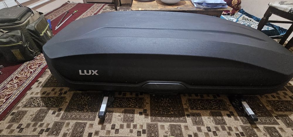 Бокс почти новый