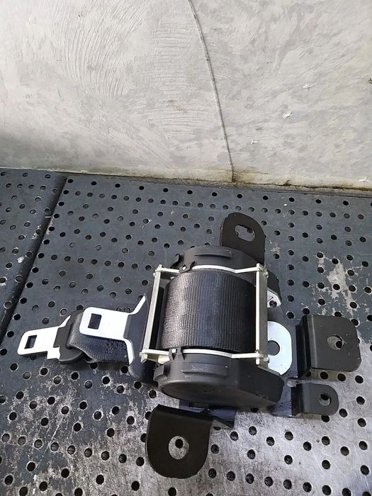 Centuri sigurante mijloc spate nissan qashqai j10 facelift 88854jd000