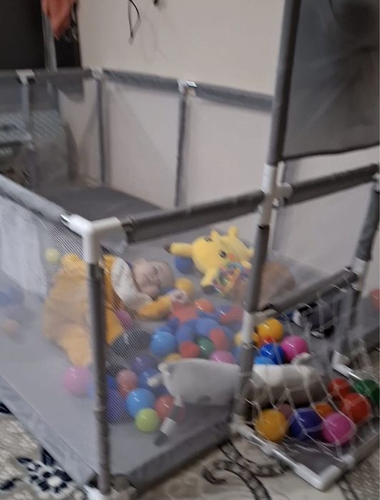 Срочно продам качелю и манеж