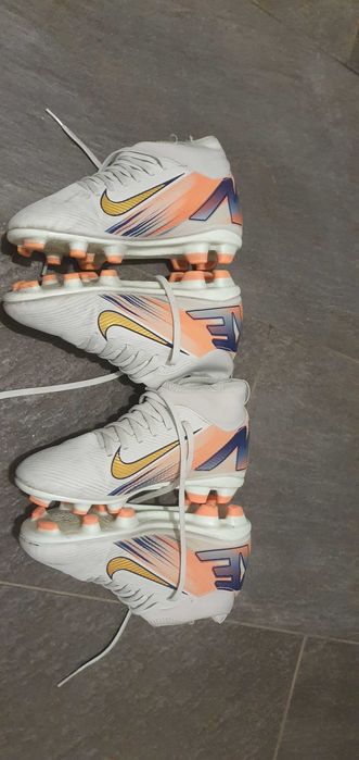 Ghete fotbal Nike măr 33