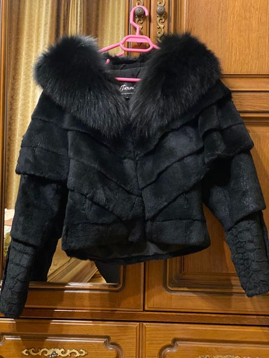 Haina blana marimea xs /s